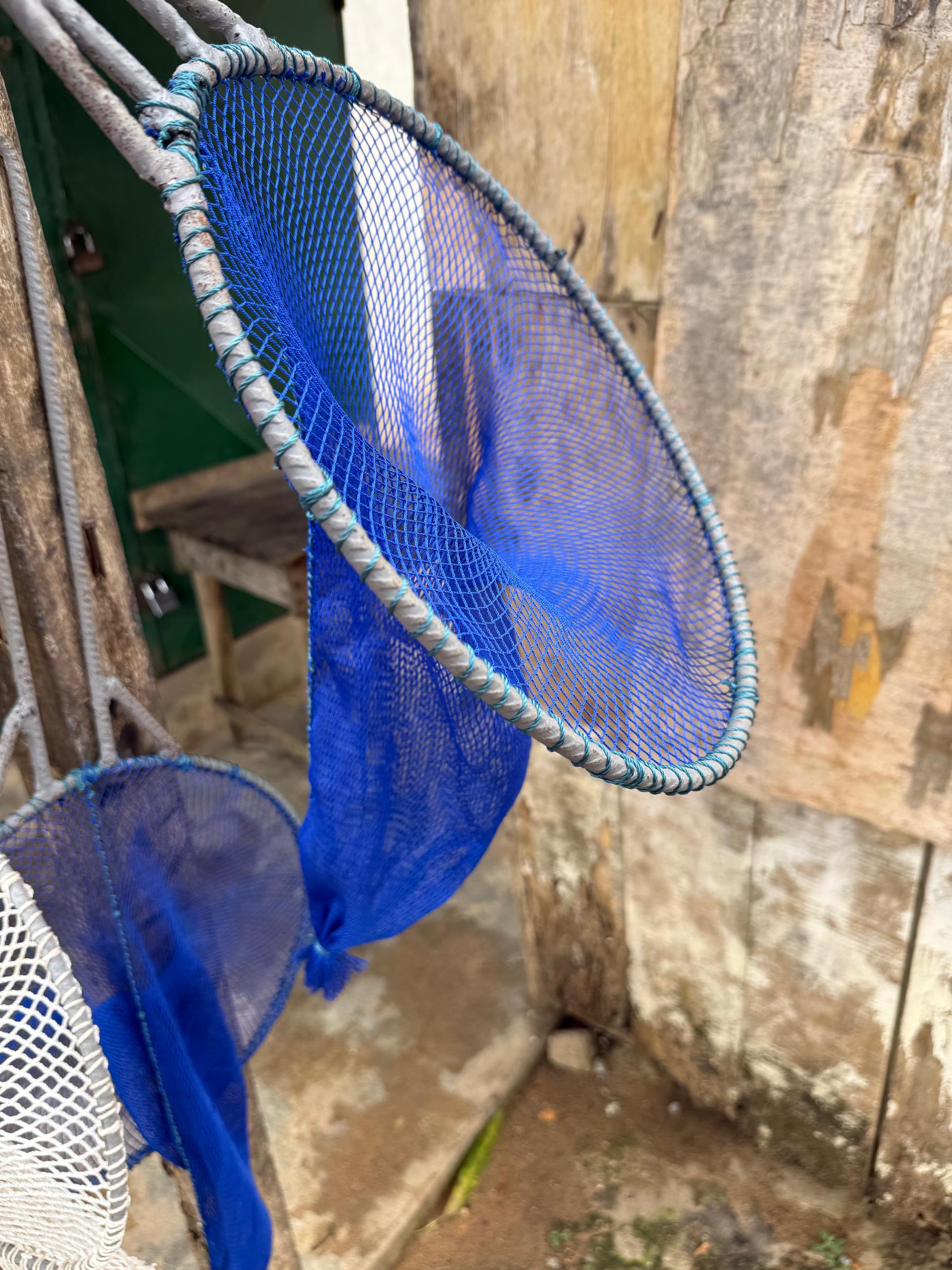 Épuisettes artisanales à poche de filet bleu